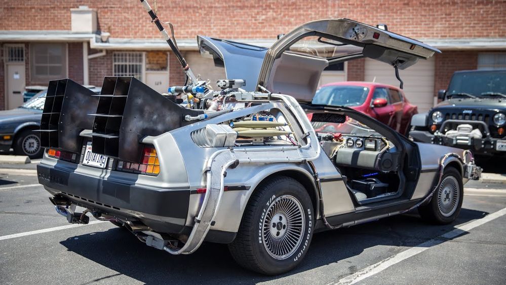 delorean.jpg